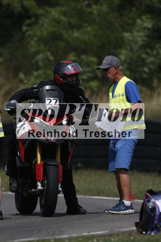 Archiv-2023/45 19.07.2023 Cornu Master School ADR/rouge-rot/27